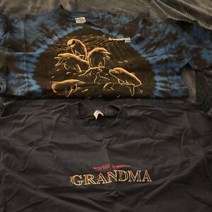 Gildan Black Grandma Graphic T-Shirt and Cozumel Mexico t-shirt